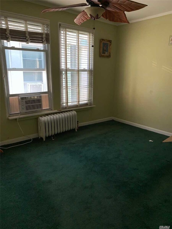 Foto del edificio - 214 Beach 117th St