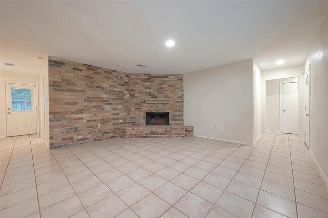 Building Photo - 14239 Cellini Dr