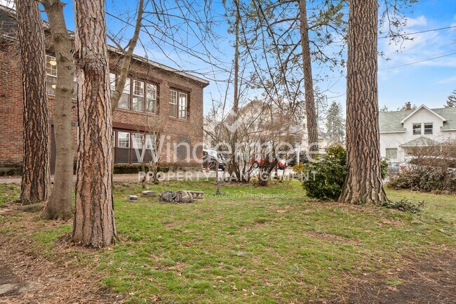 Foto del edificio - 1425 W 8th Ave