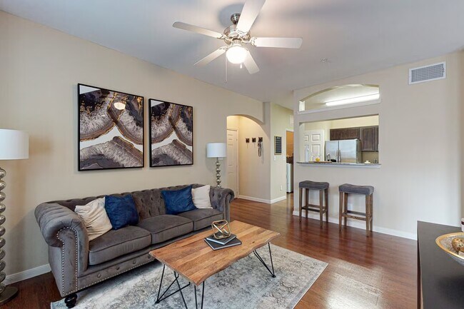 Foto del edificio - Limited Time – $750 Gift Card with Move-In!