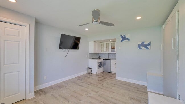 Building Photo - 3501 Boardwalk-A117-A117