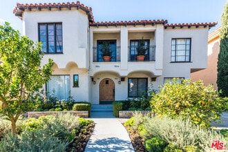 Building Photo - 751 Croft Ave