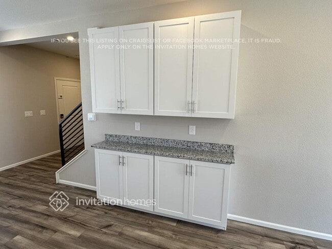 Foto del edificio - 3341 Streamwood Dr