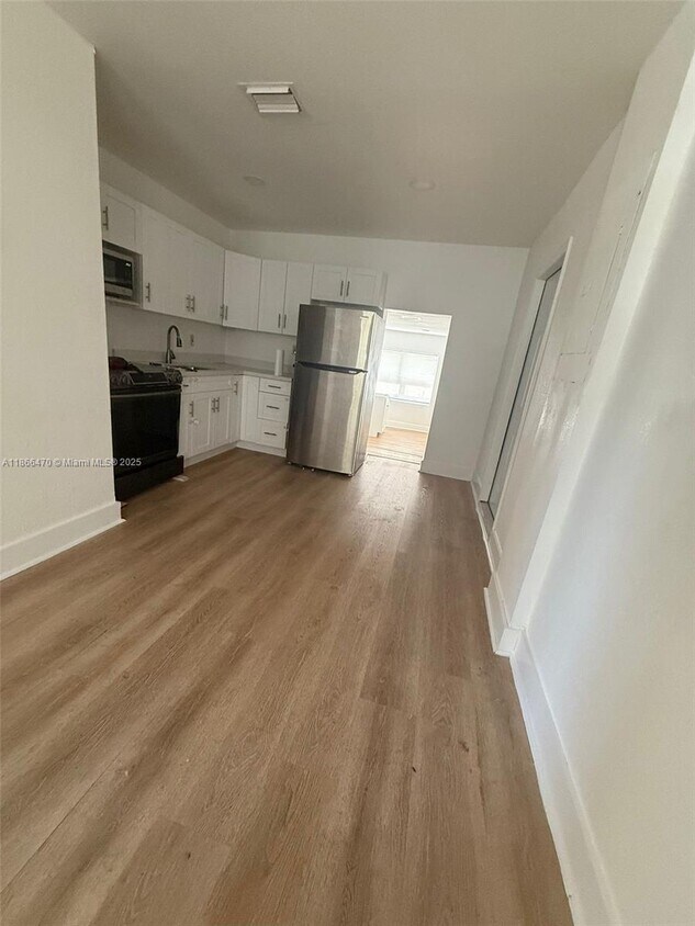 Foto principal - 2424 NW 44th St
