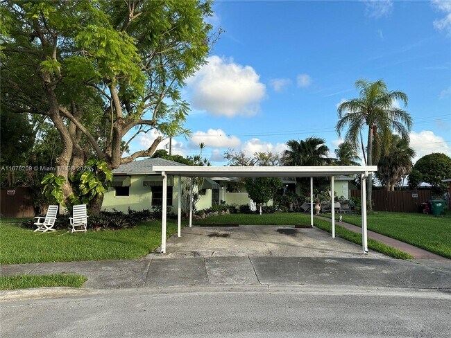 Building Photo - 19851 SW 103rd Ct