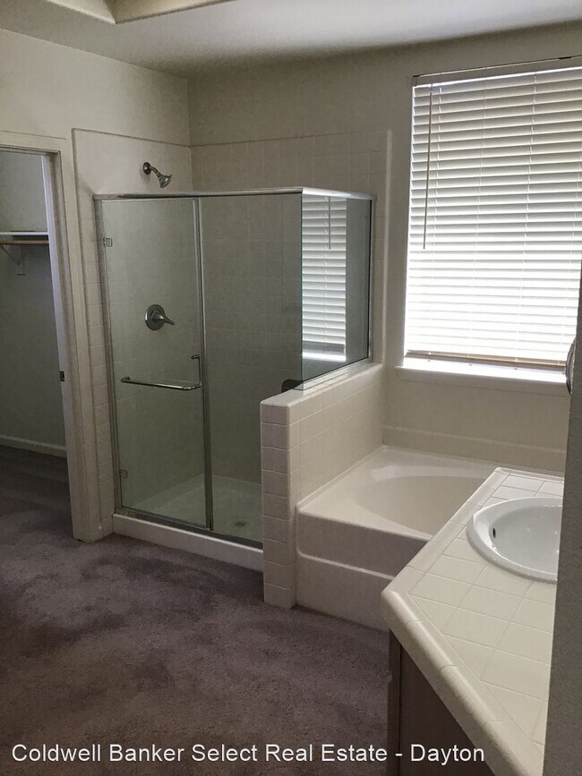 Foto del edificio - 3 br, 2.5 bath House - 922 Lakeview Dr