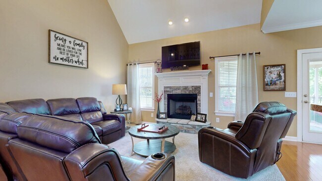 Foto del edificio - 1032 Stonehollow Way