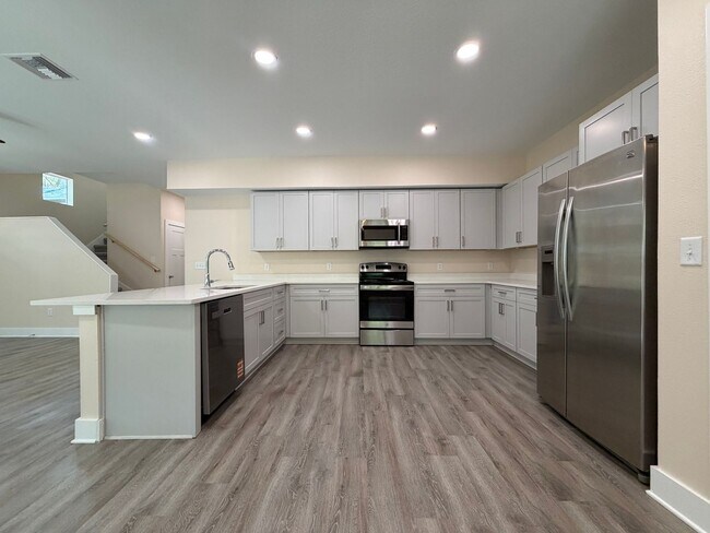 Building Photo - 4409 NW 31st Ave