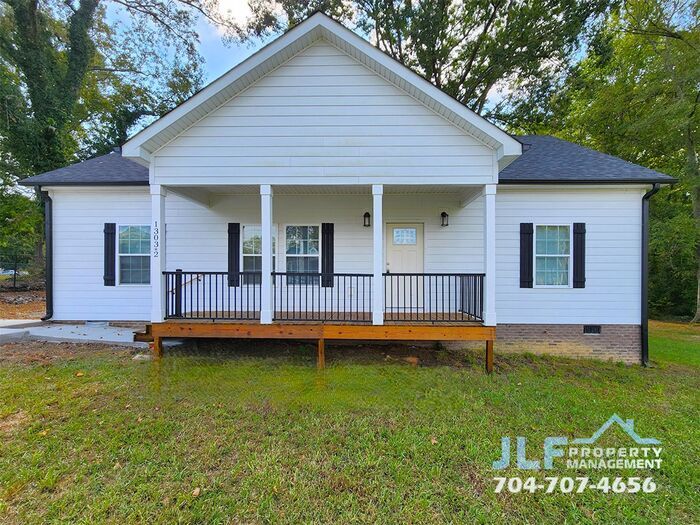 Primary Photo - Charming 3 Bed/2 Bath Ranch in Kings Mount...