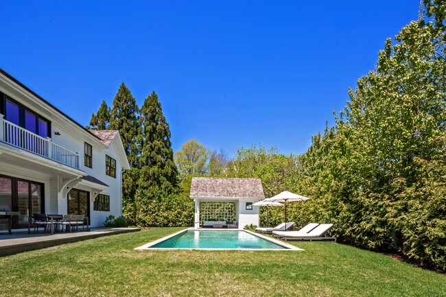 Foto del edificio - 67 Lockwood Ave
