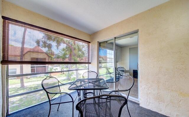 Foto del edificio - 2975 Sir Hamilton Cir