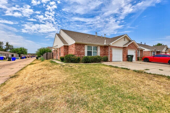 Foto del edificio - 3 Bed 2 bath in Norman!