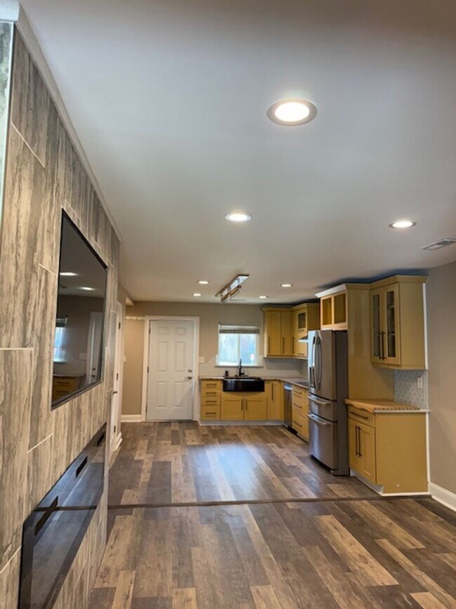 Foto del edificio - Chapel Creek