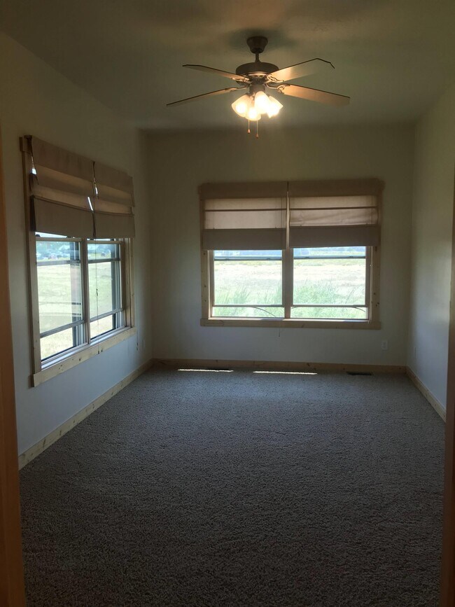 Building Photo - 135 Mulligan