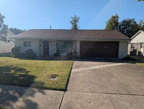 Building Photo - 437 Lexington Ln