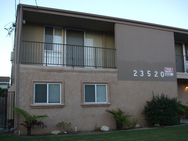 Building Photo - 23520 Arlington Ave
