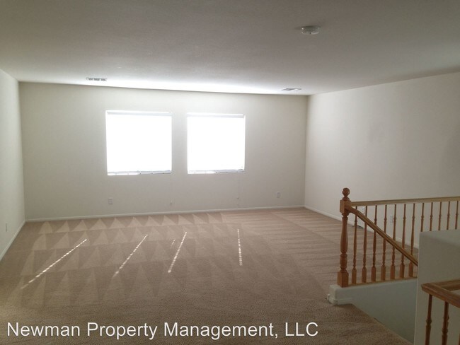 Building Photo - 705 Horse Stable Ave