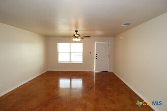 Building Photo - 1017 Cline Dr