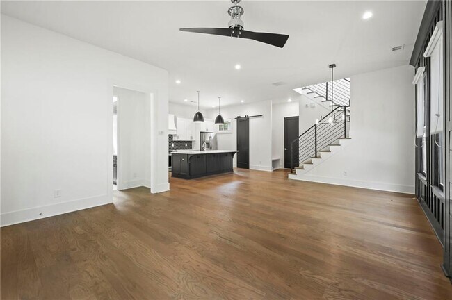 Foto del edificio - 1241 Bridges Ave SW