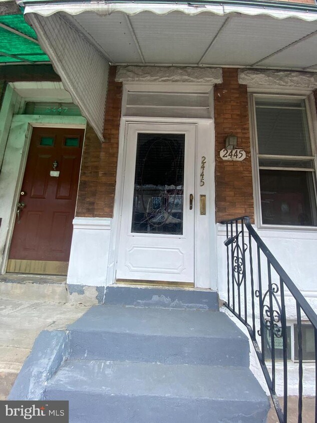 Primary Photo - 2445 N 30th St