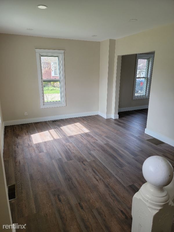 Foto del edificio - 3 br, 1 bath House - 1336 Heinz Ave, Sharo...