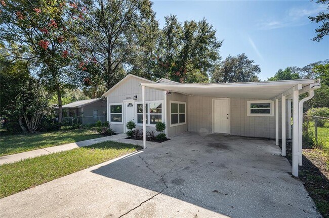 Foto del edificio - 38352 Corey St