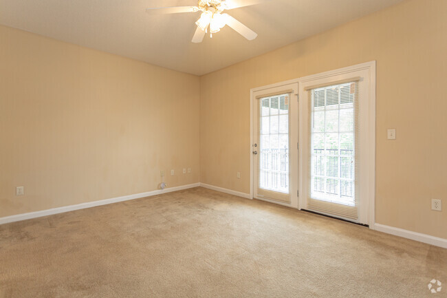 1HAB, 1BA - 900 ft² - French Quarter Apartments