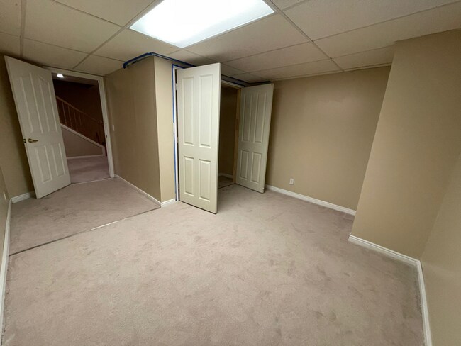 Foto del edificio - 279 Springridge Dr