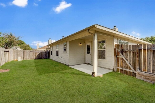 Building Photo - 25211 Clover Ranch Dr