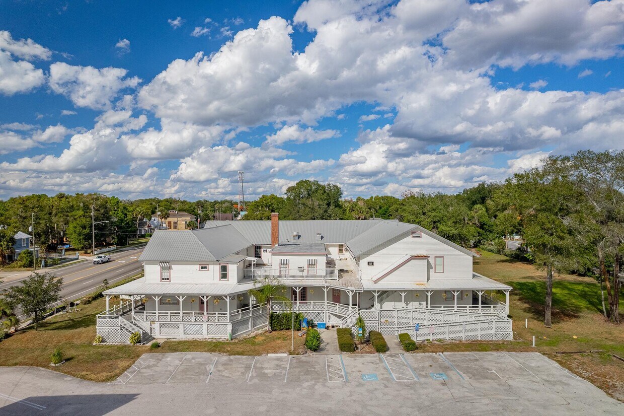 Building Photo - 300 S Volusia Ave