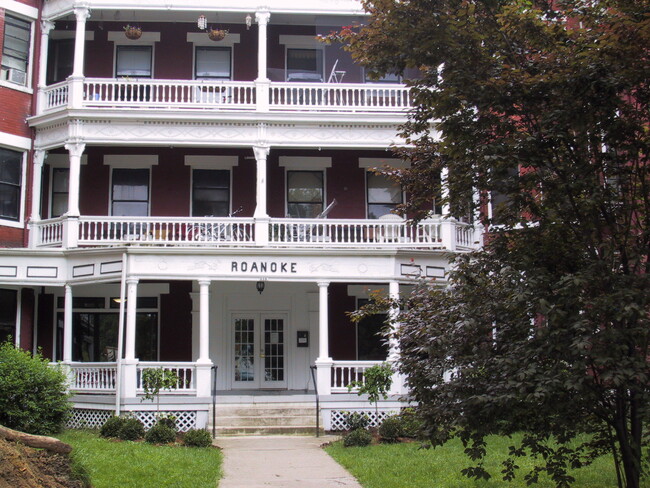 Building Photo - 3404 Middleton Ave