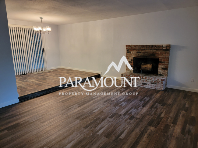 Foto del edificio - Cute & Fully Remodeled Home in Quiet Neighborhood!