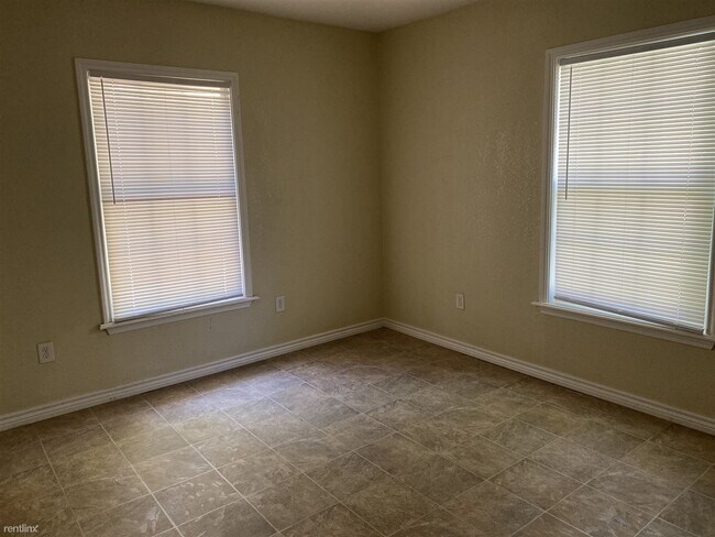 Building Photo - 3 br, 2 bath House - 2105 Herbert St