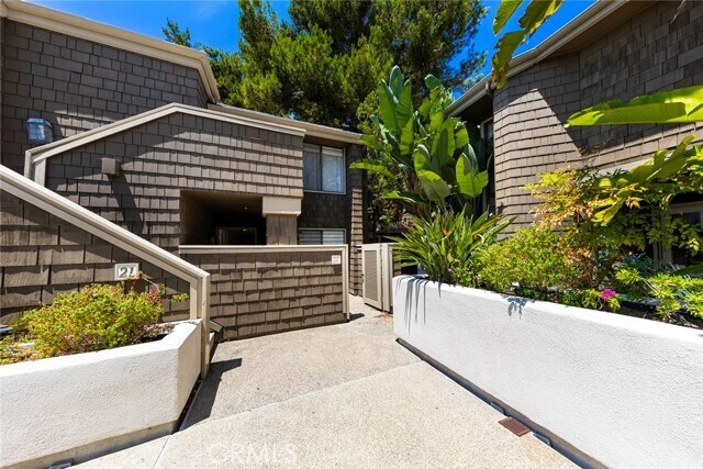 Building Photo - 20 Sea Island Dr