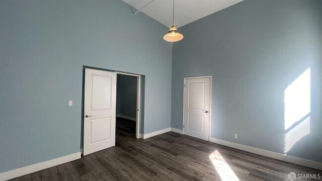 Foto del edificio - 375 12th St