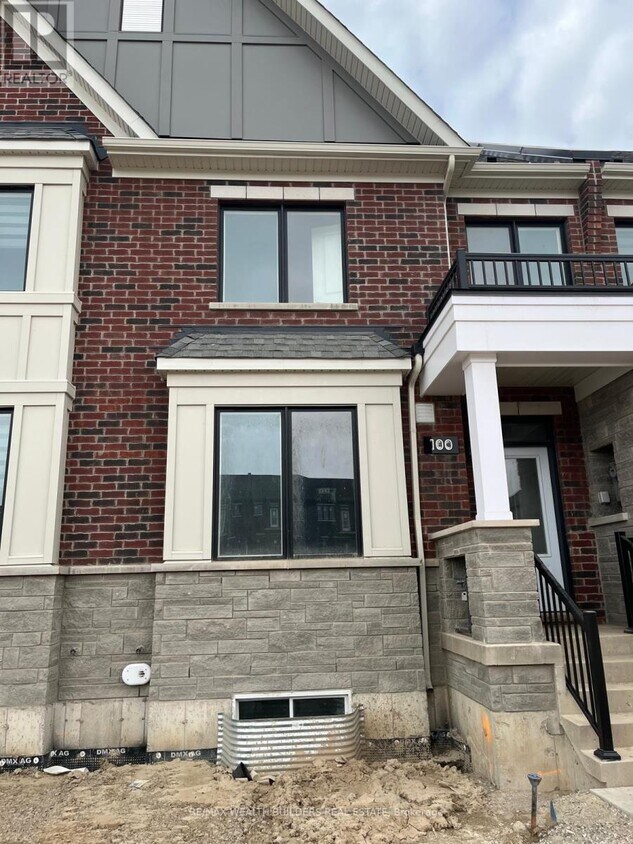 Photo du bâtiment - 100 Coolhurst Ave