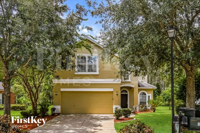 Foto principal - 3180 Wandering Oaks Dr