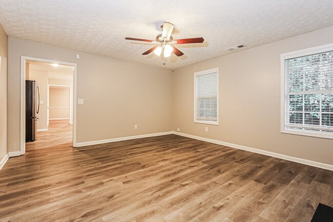 Building Photo - 9176 Jimmy Lee Cir
