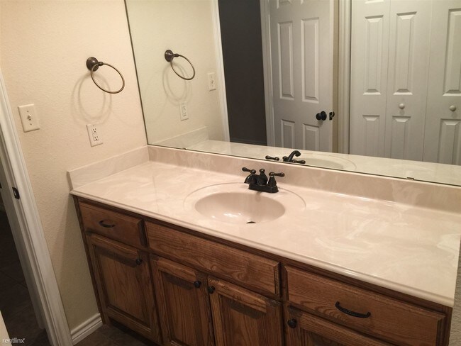 Foto del edificio - 4103 Bill Owens Pkwy