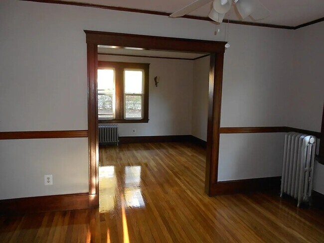 Foto del edificio - 52 Redlands Rd