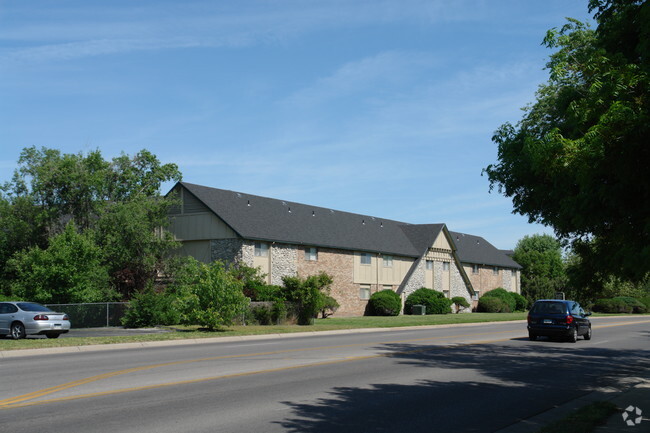 Building Photo - Stratford West Apartments