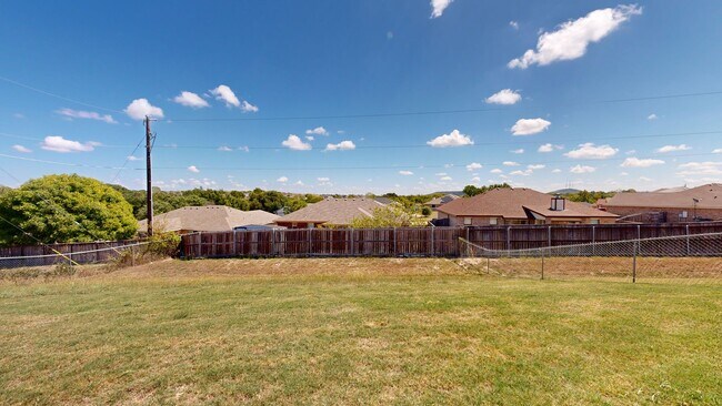 Building Photo - 2904 Starlight Dr