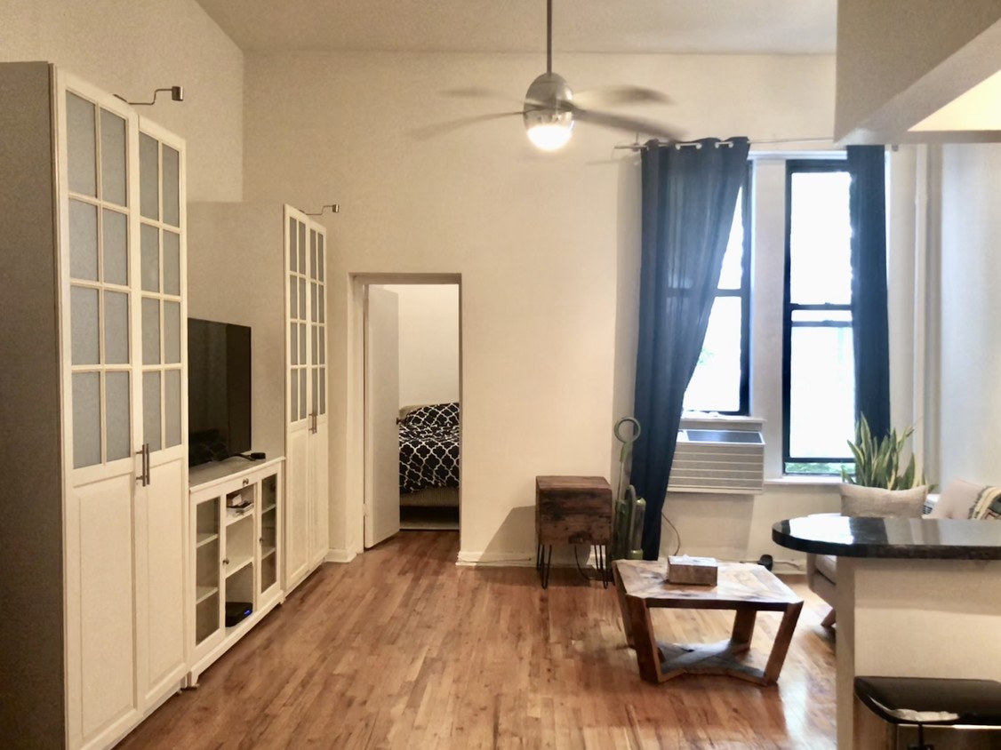 Primary Photo - 34 W 83rd St
