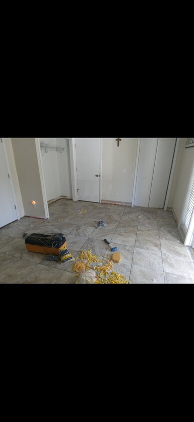 Building Photo - 4314 Grainary Ave