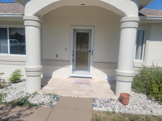 Foto del edificio - 10202 SW 61st Terrace Rd