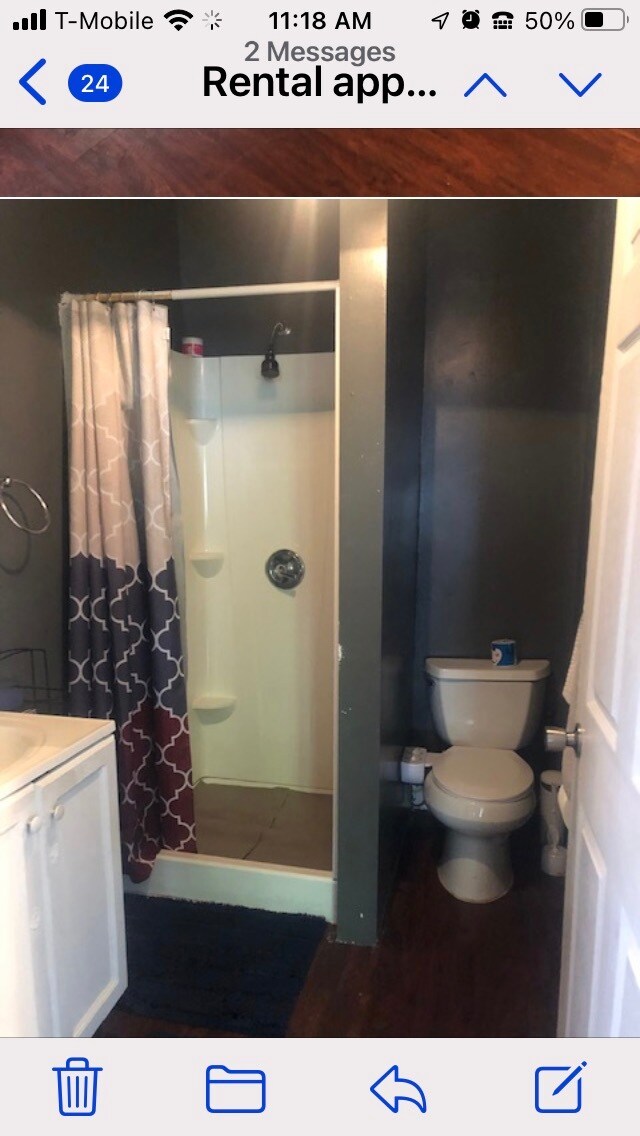 Bath room - 2040 255th St W