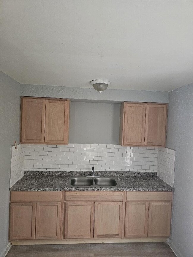 Foto del edificio - 19626 Revere St