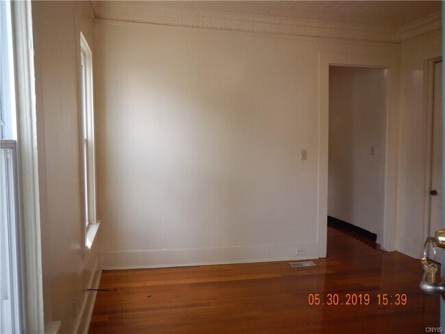 Building Photo - 558 Columbus Ave