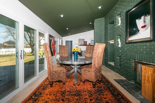 Foto del edificio - 16615 Walcliff Dr