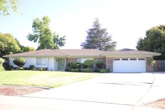 Building Photo - 630 Newcastle Cir